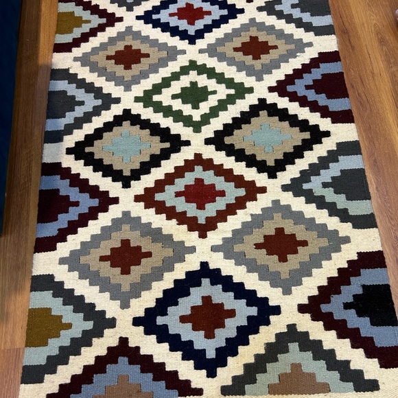 Geometric Patterned Area Rug - Multicolor - Picture 2 of 4